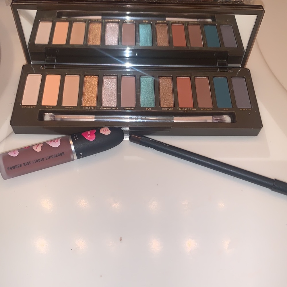 NIB‼️ Urban Decay Naked Wild West palette and 2 full size MAC products  🤎💚🧡